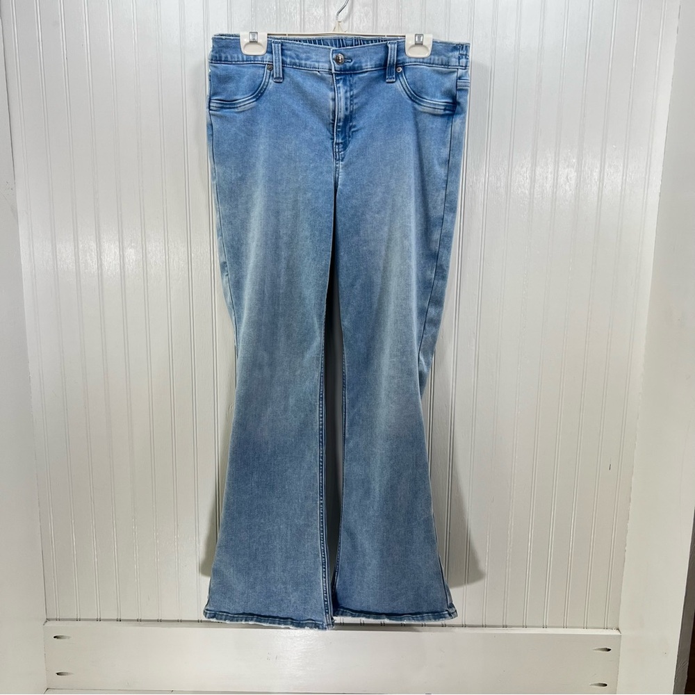 Aerie High Rise Flare Jeans Light Wash Stretch Denim Women’s L